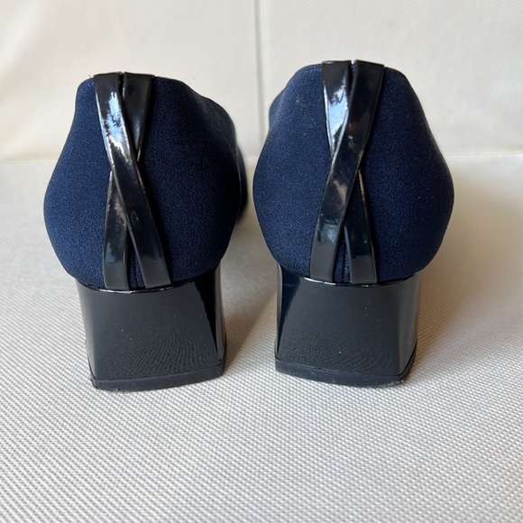 Vaneli Vintage Ibana Open-Toe Navy Pump - Picture 4 of 7